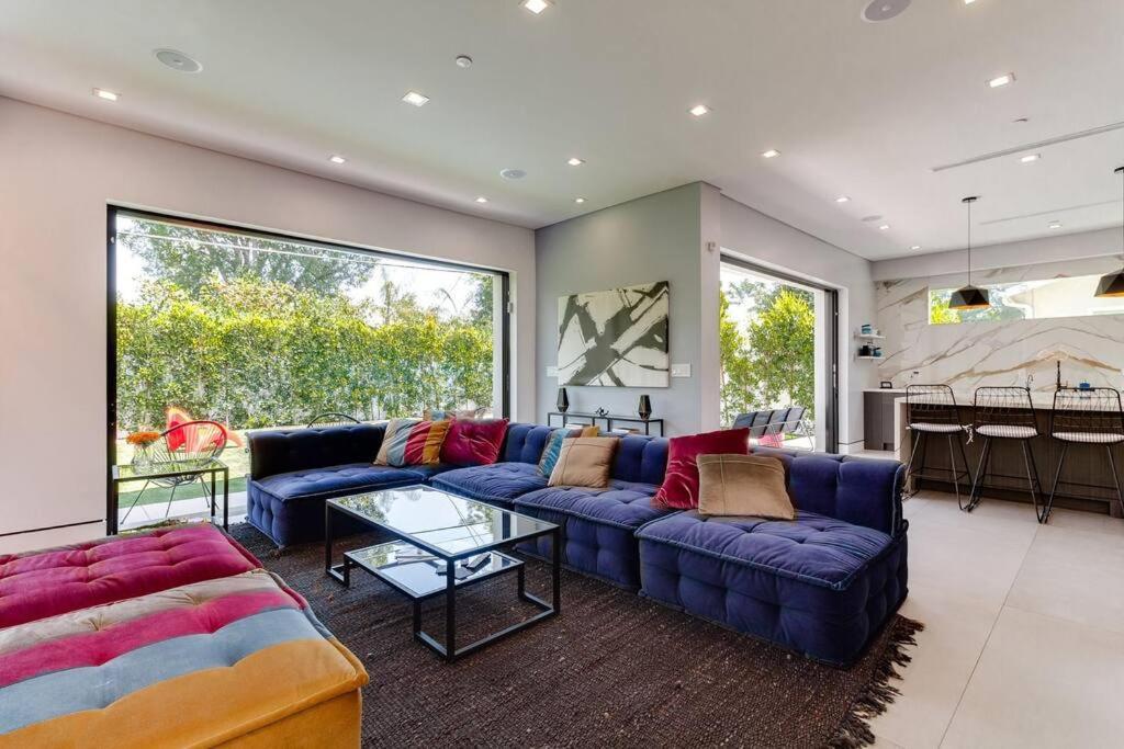 Villa Posh Luxury Modern With Pool And Rooftop Deck *